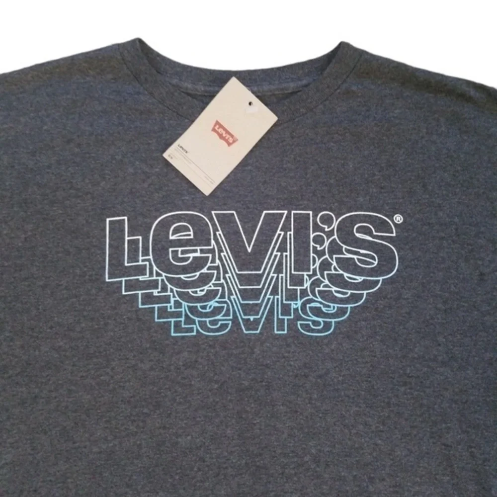 NEW Levi's 3D Logo Graphic Short Sleeve Gray T-shirt Sz. L‎ (unisex)